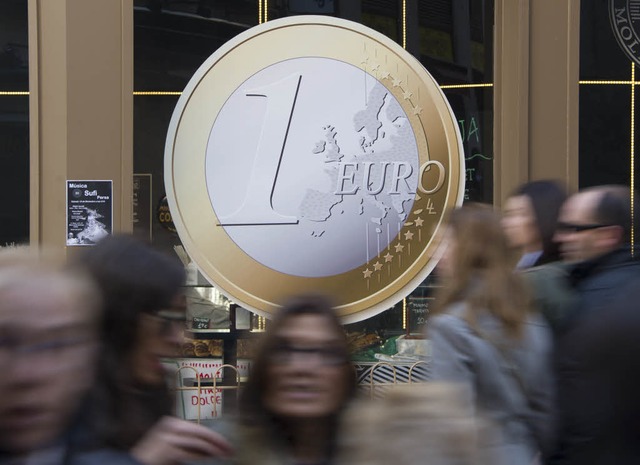 Der Euro wird fr Banken billiger  | Foto: AFP