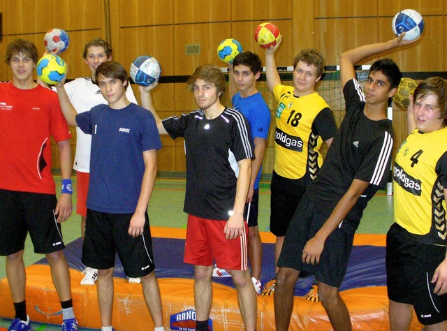 Die Handball-A-Jugend  des  TV-Neustad...rr, Jannik Ktting und  Magnus Huber    | Foto: Thomas Binder