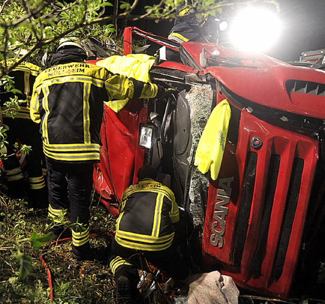 Lkw-Unfall im April 2011  | Foto: Volker Mnch