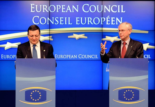 Sie mssen erklren, warum die Europi...prsident Herman Van Rompuy (rechts).   | Foto: dpa/afp