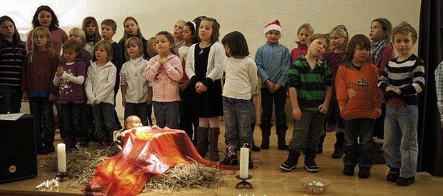 Ein Hhepunkt der Adventsfeier  war de...ritt des neu gegrndeten Kinderchors.   | Foto: BZ