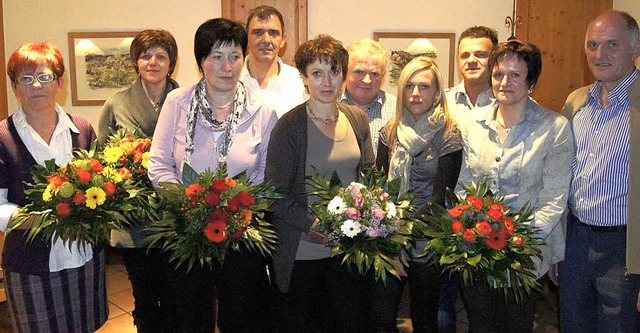 Die Geehrten mit Firmenchef Josef Spath (rechts)   | Foto: Roland Gutjahr