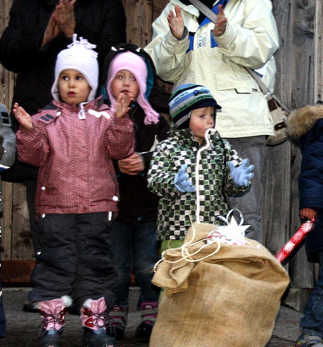 Die Kinder freuten sich ber den Besuch und die Geschenke.   | Foto: BZ