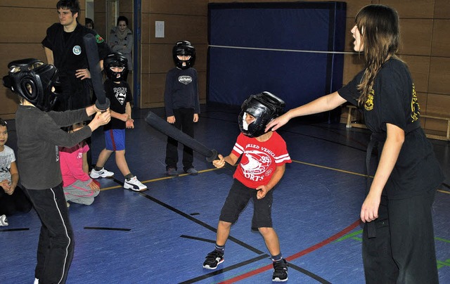 Wie man sich vor unerwnschten Annher...schule bei einem Prventionstraining.   | Foto: Beatrice Ehrlich