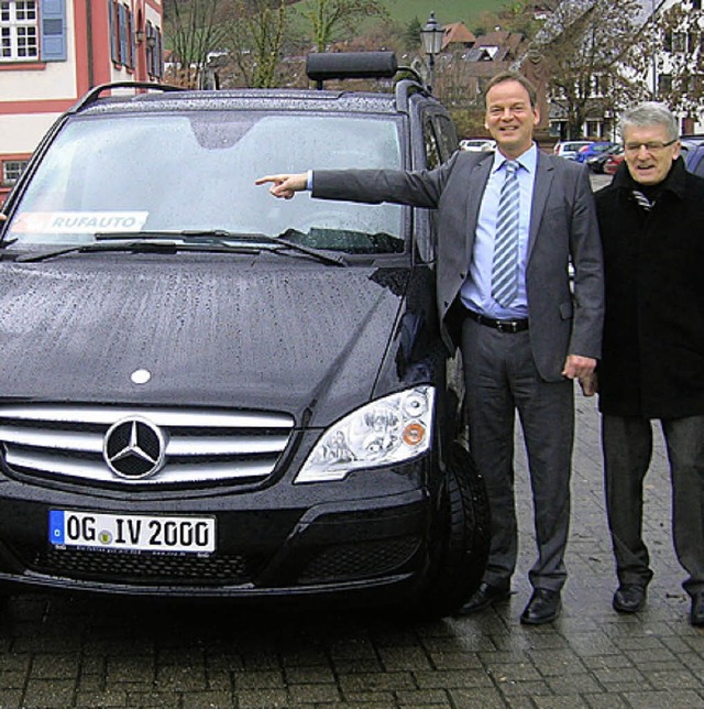 Auch Landrat Frank Scherer (links) und...rle freuen sich ber das neue System.   | Foto: LRA