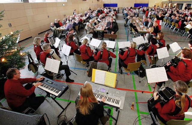 Mit  einem abwechselungsreichen Progra...n der frisch renovierten Stadthalle.    | Foto: Claus trndle