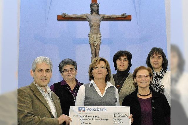 Frauenverein spendet 2000 Euro fr die Kirche