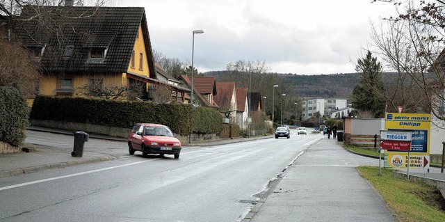 Streitpunkt Fugngerbergang in der O...h ungefhr am Standort der Fotografin.  | Foto: Sandra Decoux-Kone