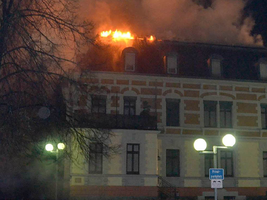 Der Brand ist auf dem Speicher ausgebrochen.