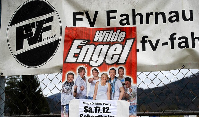 Zum Abschluss des Jubilums zum 90-jh...r Showband &#8222;Wilde Engel&#8220;.   | Foto: Edgar Steinfelder