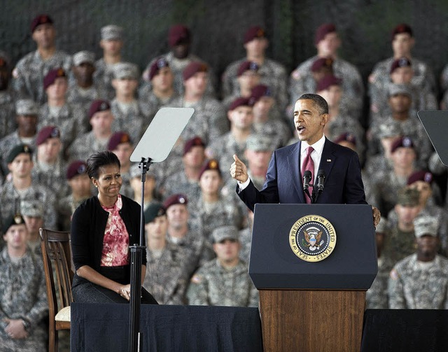 Er war gegen den von seinem Vorgnger ... lauschte seiner Rede vor Soldaten.     | Foto: afp