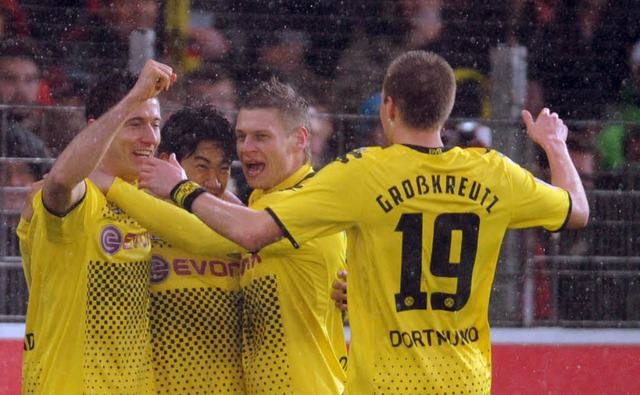 Die Dortmunder konnten bereits nach sieben Minuten die Fhrung feiern.  | Foto: dpa