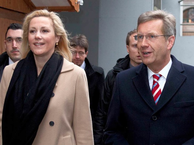 Bundesprsident Christian Wulff mit se...ermin in der Berliner Gedchtniskirche  | Foto: dpa