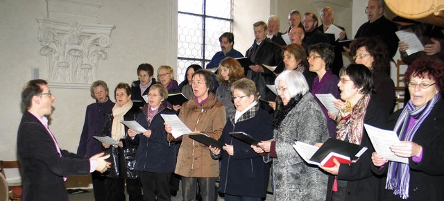 Im Gottesdienst in Endingen wurde  Kir...r Jochen Bsch (links) verabschiedet.   | Foto: Helmut Hassler