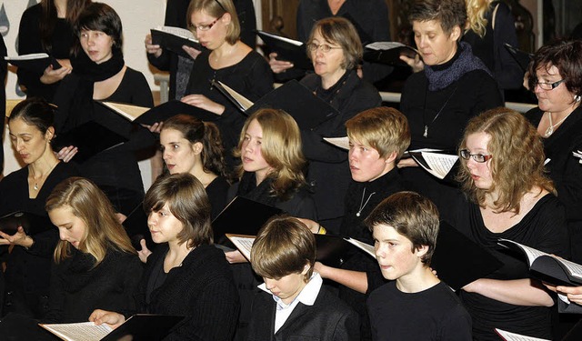 &#8222;Machet die Tore weit&#8220;: Der MPG-Chor singt weihnachtliche Lieder.   | Foto: Heidi Fssel