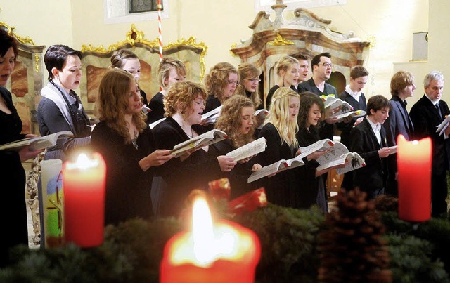 Weihnachtliche Atmosphre in St. Romanus in Schweighausen   | Foto: Wolfgang Knstle