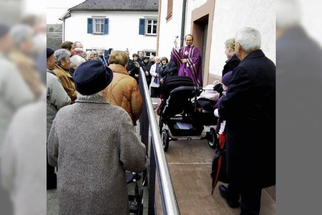 Bombacher Kirche jetzt barrierefrei zugänglich