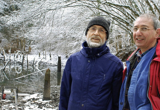 Erich Vieser (links) und Frank C. Lasc...wird, um an die Fischer heranzukommen.  | Foto: G. siefke