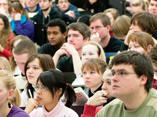 Mssen weiter Mehrfachbewerbungen schreiben: Studenten  | Foto: usage Germany only, Verwendung nur in Deutschland