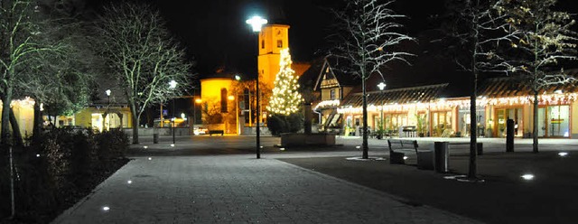 Die Sichtachse vom Rathaus ber den Gutshofplatz zur Kirche bleibt erhalten.  | Foto: Julius Steckmeister