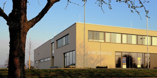 Das Rheinhausener Brgerhaus hat 4,6 Millionen Euro gekostet.  | Foto: Siegfried Gollrad