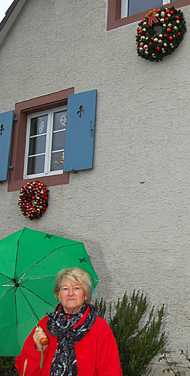 Irene Kamann mchte das Hrnle als Tor...hland weihnachtlich geschmckt sehen.   | Foto: Heinz Vollmar