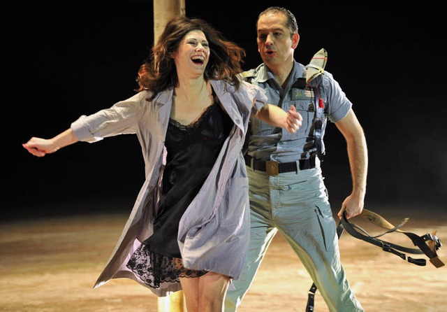 Tanja Ariane Baumgartner in der Carmen-Inszenierung am Basler Theater  | Foto: Hans-Joerg Michel