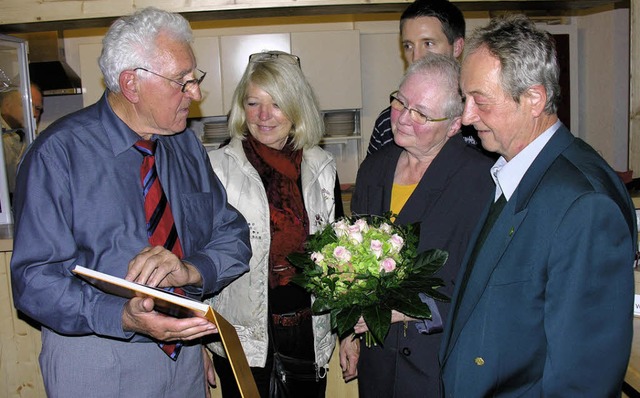 ber eine erfolgreich verlaufene Golfs... Heinrich, Hintergrund: Jan Hinzpeter.  | Foto: Privat