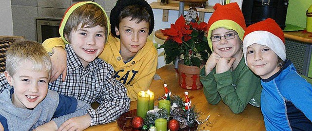 Bereits in Weihnachtsstimmung: Florian...nd Felix Krau (von links nach rechts)  | Foto: irene krauSs