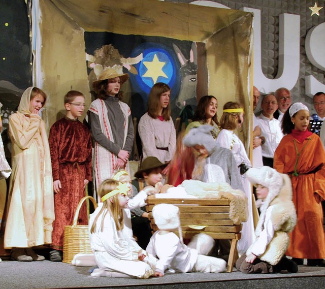 Mit viel Freude fhrte die Chrischona-...achtsmusical Stern ber Bethlehem vor.  | Foto: Danielle Hirschberger