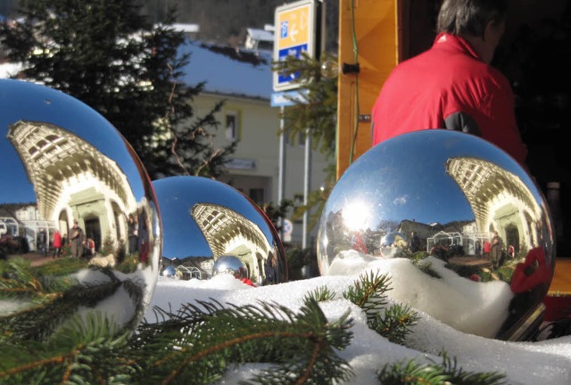 Mit einer schn dekorierten Innenstadt...uck ist ein vereinseigenes Deko-Team.   | Foto: Susanne Filz