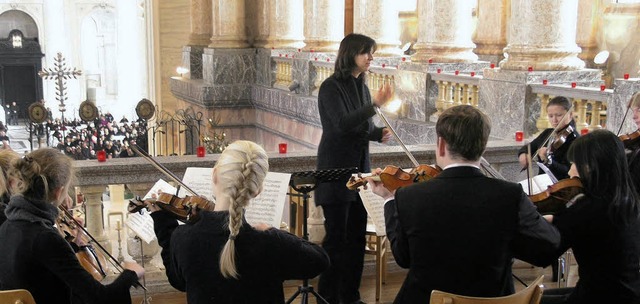 Auch die Spohr-Philharmonie mit Dirige...im Dom fr musikalische Glanzlichter.   | Foto: Margrit Matyscak