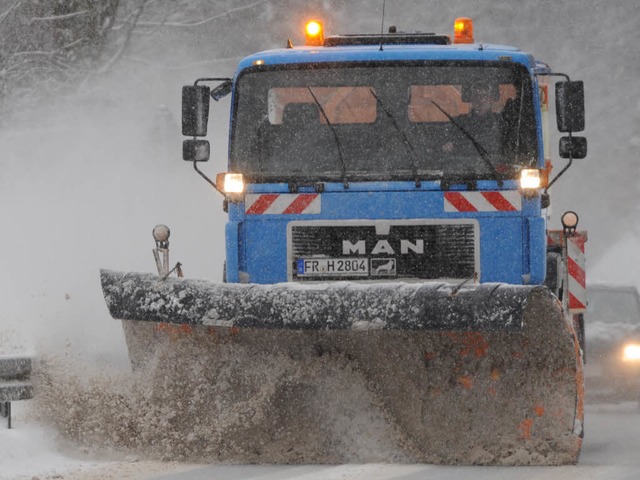 Knnten bald wieder in Sdbaden unterwegs sein: Schneepflge.  | Foto: dpa