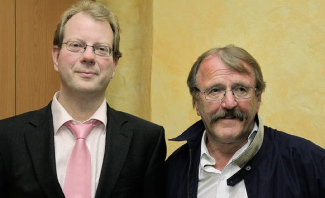 Dr. Dieter Strass  (rechts) folgt Matthias Knapp an der Spitze der TSG.  | Foto: Hansjrgen Hege