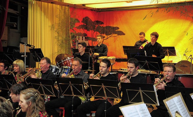 Es war ein gelungenes Konzert vor afri...hnenbild im &#8222;Krone&#8220;-Saal.  | Foto: Horst Dauenhauer