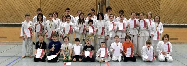 Die Teilnehmer der Kindervereinsmeisterschaften.   | Foto: Karate-Dojo