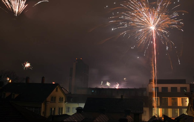 Silvester Feuerwerk Silvesterfeuerwerk in Lrrach  | Foto: Barbara Ruda
