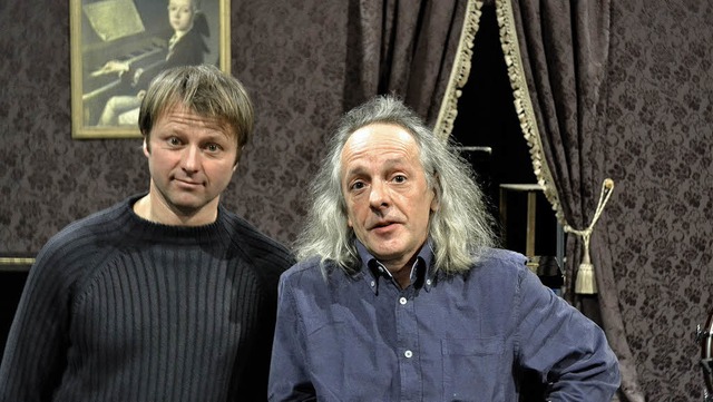 Gogol &amp; Mx: Christoph Schelb und Max-Albert Mller (rechts).   | Foto: victor A. manninger