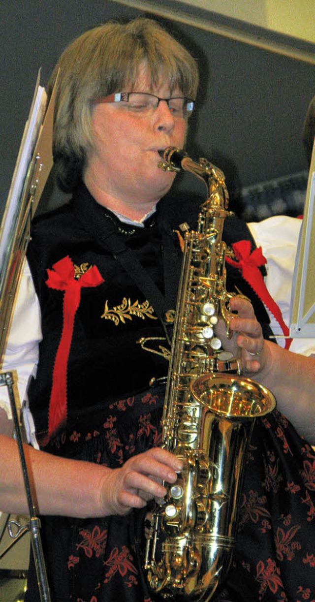 Als Saxofonsolistin stellte Christine Platz ihr Talent  unter Beweis.   | Foto: Ulrike Spiegelhalter
