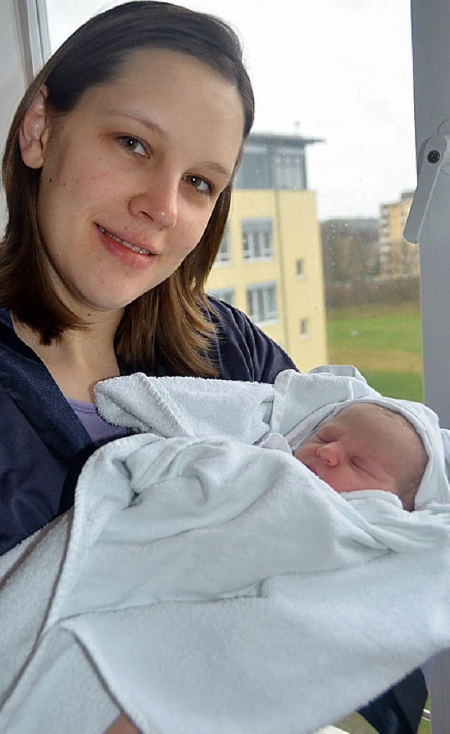 Karin Franz mit ihrem Baby  Chantal Thielmann Franz   | Foto: Umiger