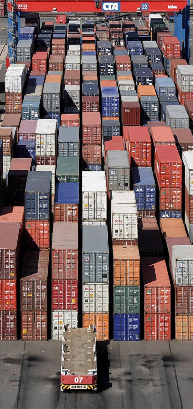 Volle Containerhfen: Zeichen einer wachsenden Wirtschaft.  | Foto: DPA