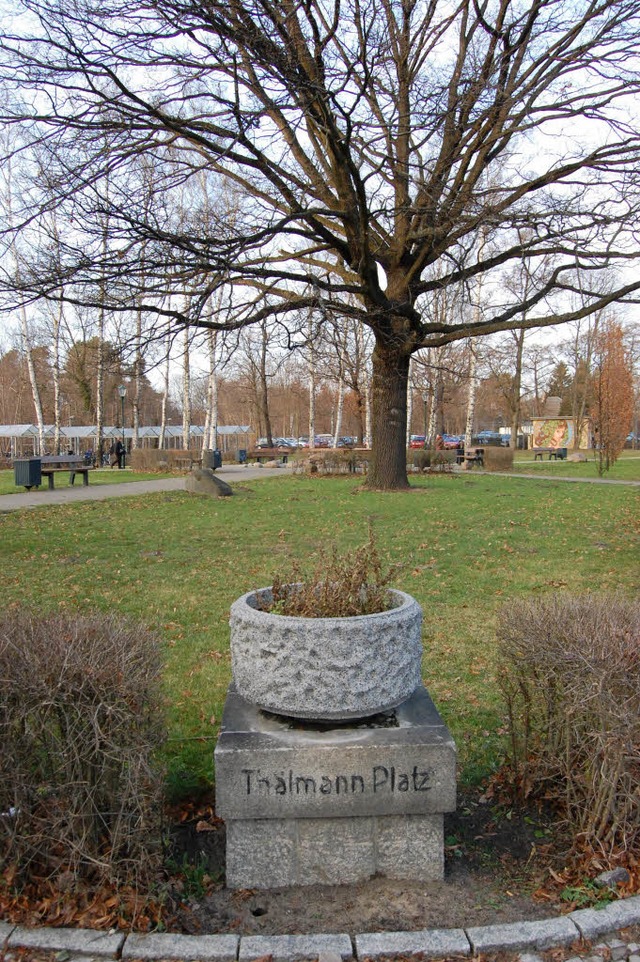 Statt des Thlmann-Platzes gibt es kn...atz in Hohen Neuendorf in Brandenburg.  | Foto: Heike Weiapfel