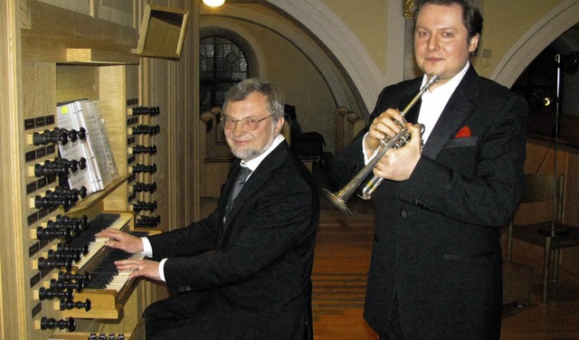 Andrei Kavalinski (Trompete) und Bernh... der St.-Martins-Kirche in Wehr  auf.   | Foto: Michael Gottstein