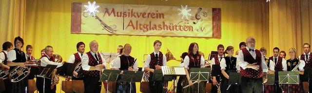 Beim Jahreskonzert der Trachtenkapelle...nen abwechslungsreichen Konzertabend.   | Foto: Tina Httich