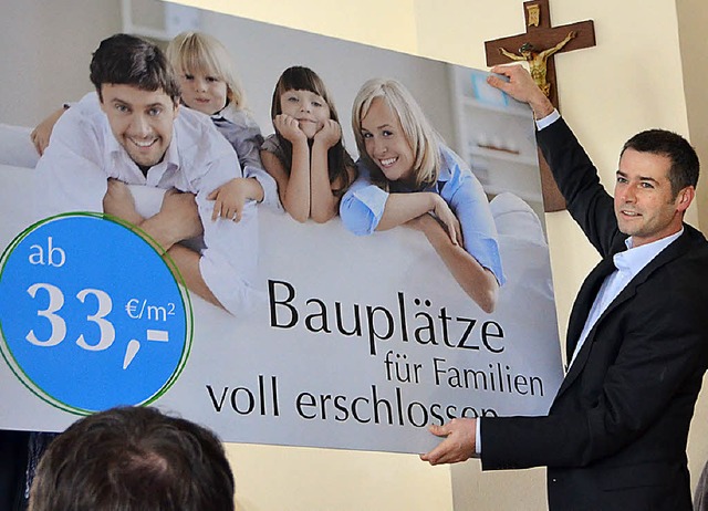 Mit diesen Schildern macht Wutach auf ...iges Bauland fr Familien aufmerksam.   | Foto: Juliane Khnemund