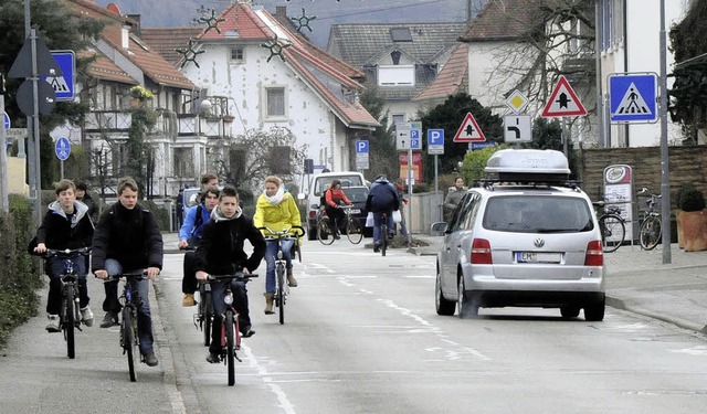 Noch haben die zahlreichen Fahrradfahr... zu brenzligen Situationen fhren kann  | Foto: Markus Zimmermann