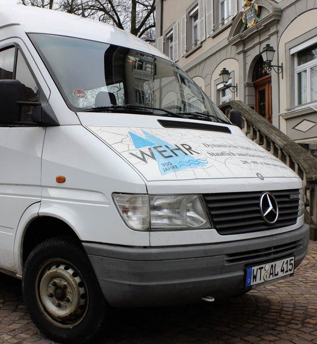 Der neue Bus wird silberfarben &#8211;...ng fr die Stadt auf der Khlerhaube.   | Foto: Barbara Schmidt