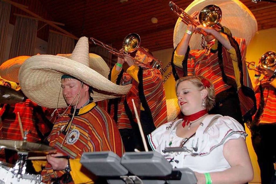 Bereits am Samstag wurde in der Bergdorfhalle gefeiert. (Foto: Heidi Foessel) Bereits am Samstag wurde in der Bergdorfhalle gefeiert. (Foto: Heidi Foessel)
