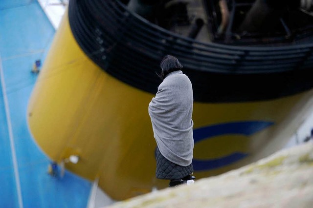 Gerettet: Eine Passagierin der &#8222;...enterte Kreuzfahrtschiff (Symbolbild).  | Foto: AFP