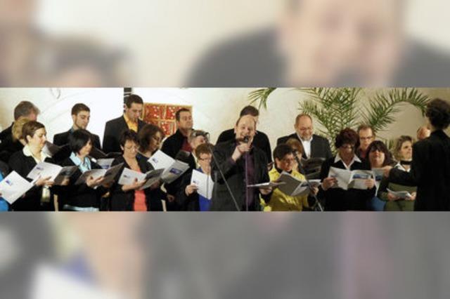 Lieder aus der Messe vom Licht erklingen in der Kirche